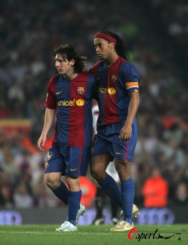 中国足球的 中国足球的