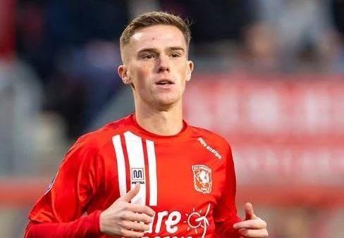 在新老交替 在新老交替