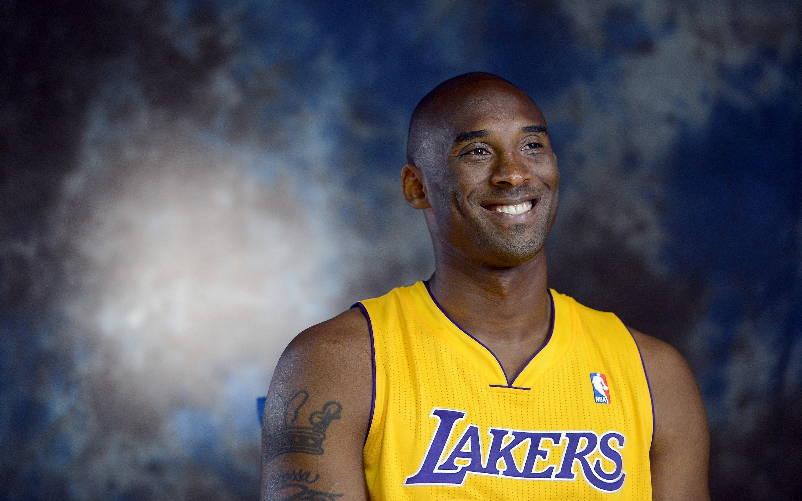 体系明显受 体系明显受